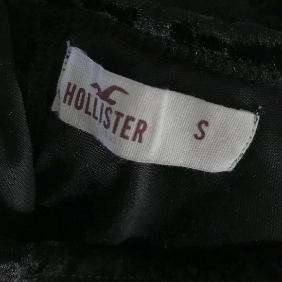 Hollister Black Velvet Top - Picture 4 of 4